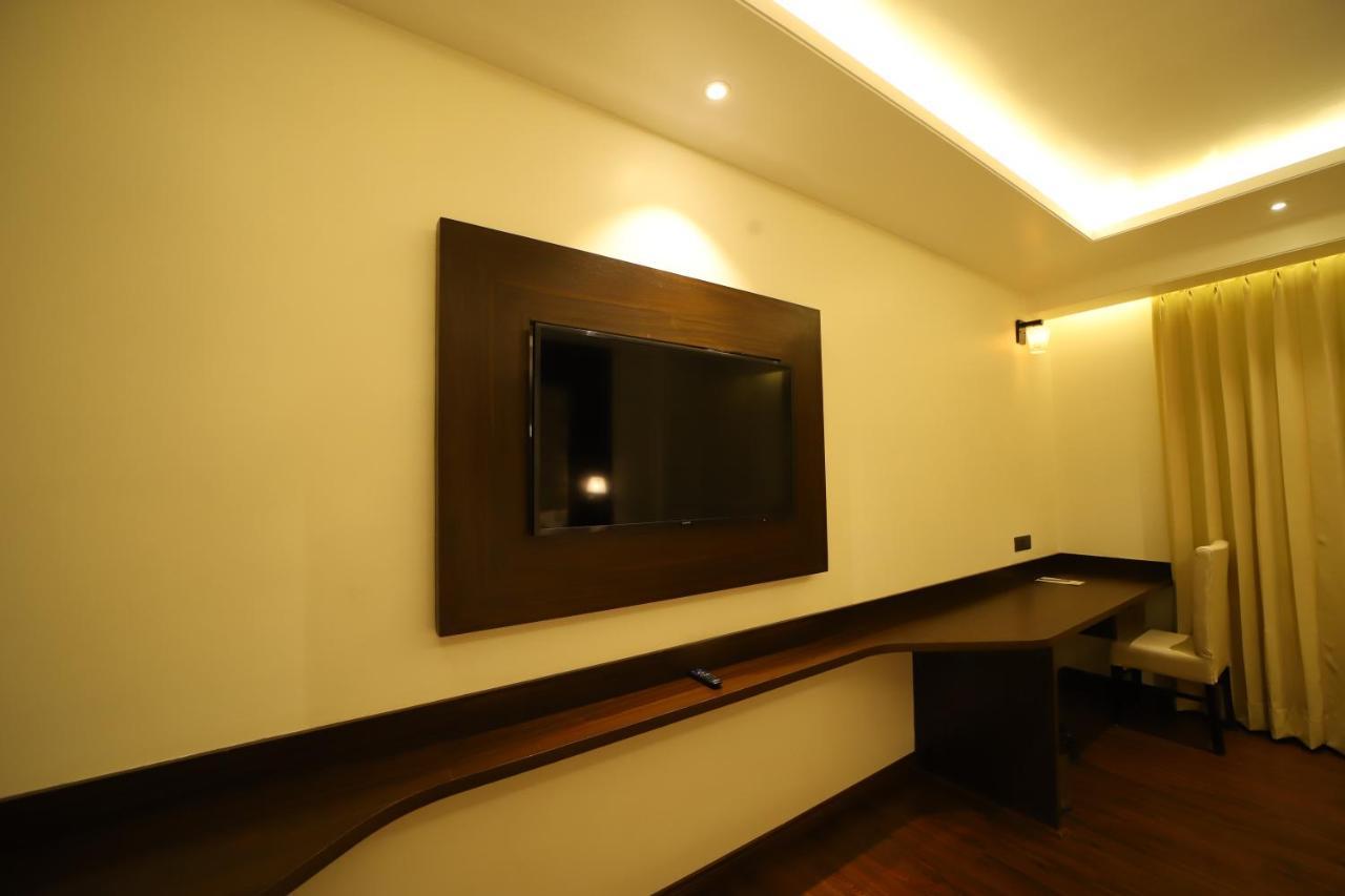 Hotel DVIJ INN Jaipur Buitenkant foto