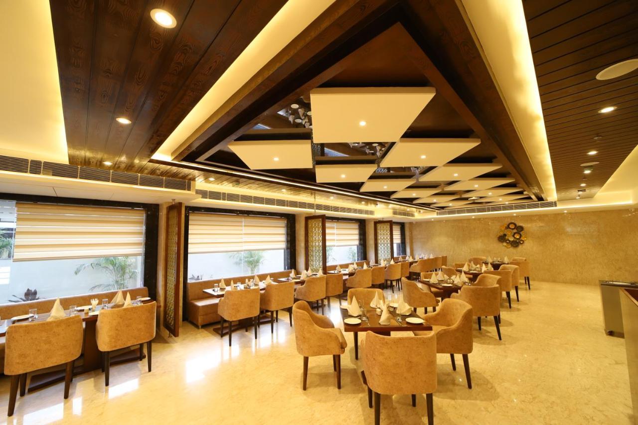 Hotel DVIJ INN Jaipur Buitenkant foto