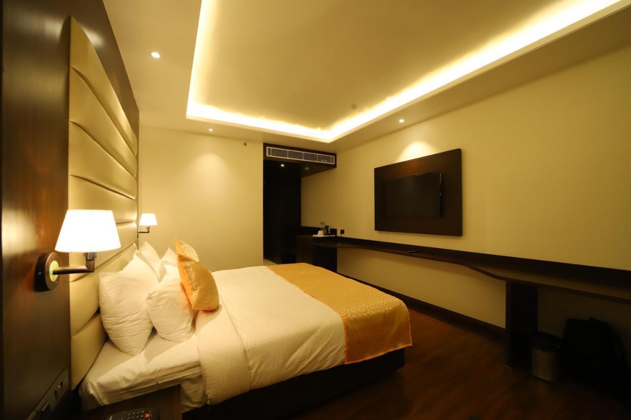 Hotel DVIJ INN Jaipur Buitenkant foto