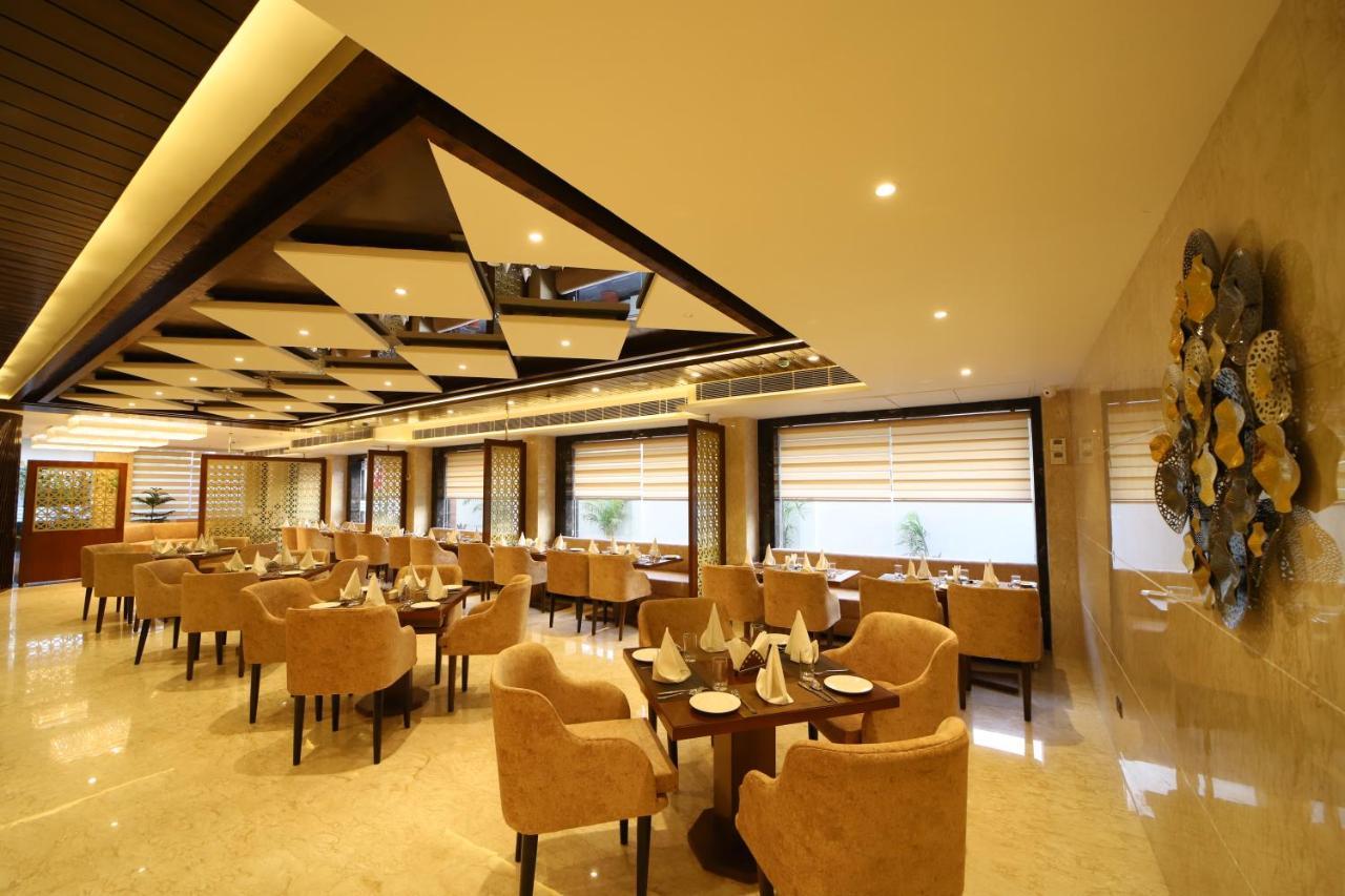 Hotel DVIJ INN Jaipur Buitenkant foto