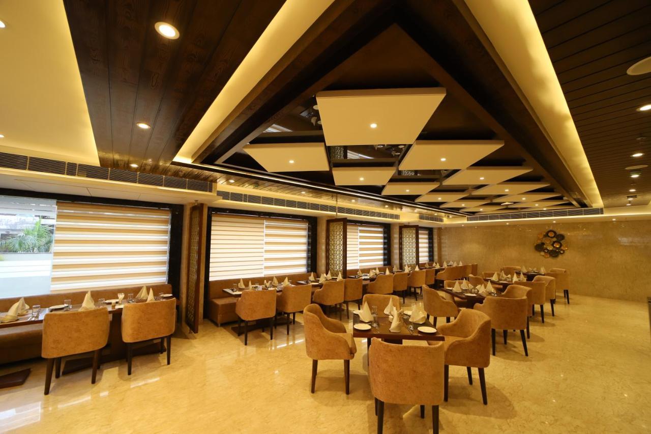 Hotel DVIJ INN Jaipur Buitenkant foto