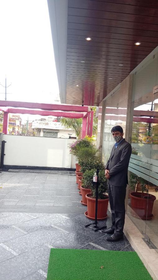 Hotel DVIJ INN Jaipur Buitenkant foto