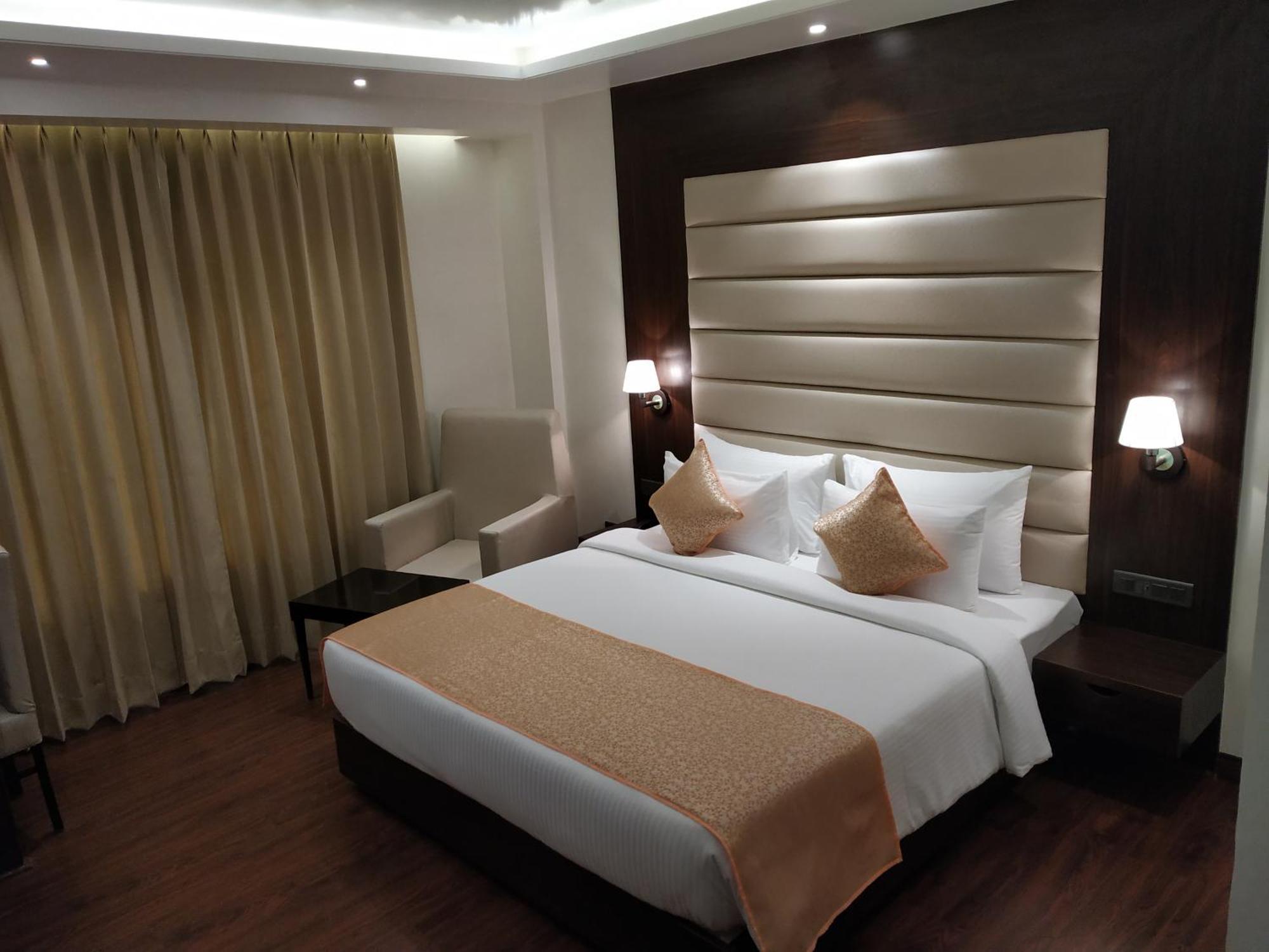 Hotel DVIJ INN Jaipur Buitenkant foto