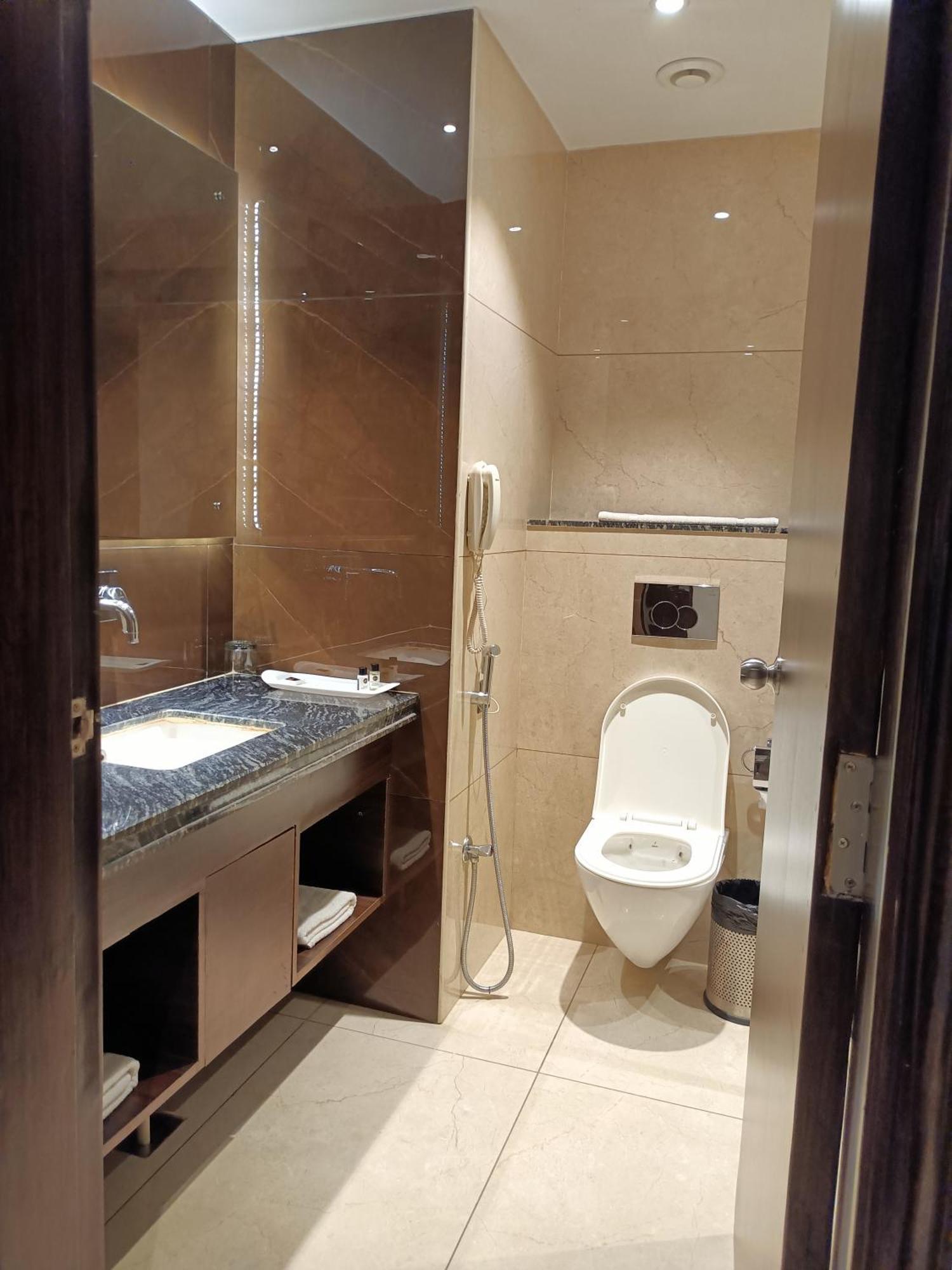 Hotel DVIJ INN Jaipur Buitenkant foto