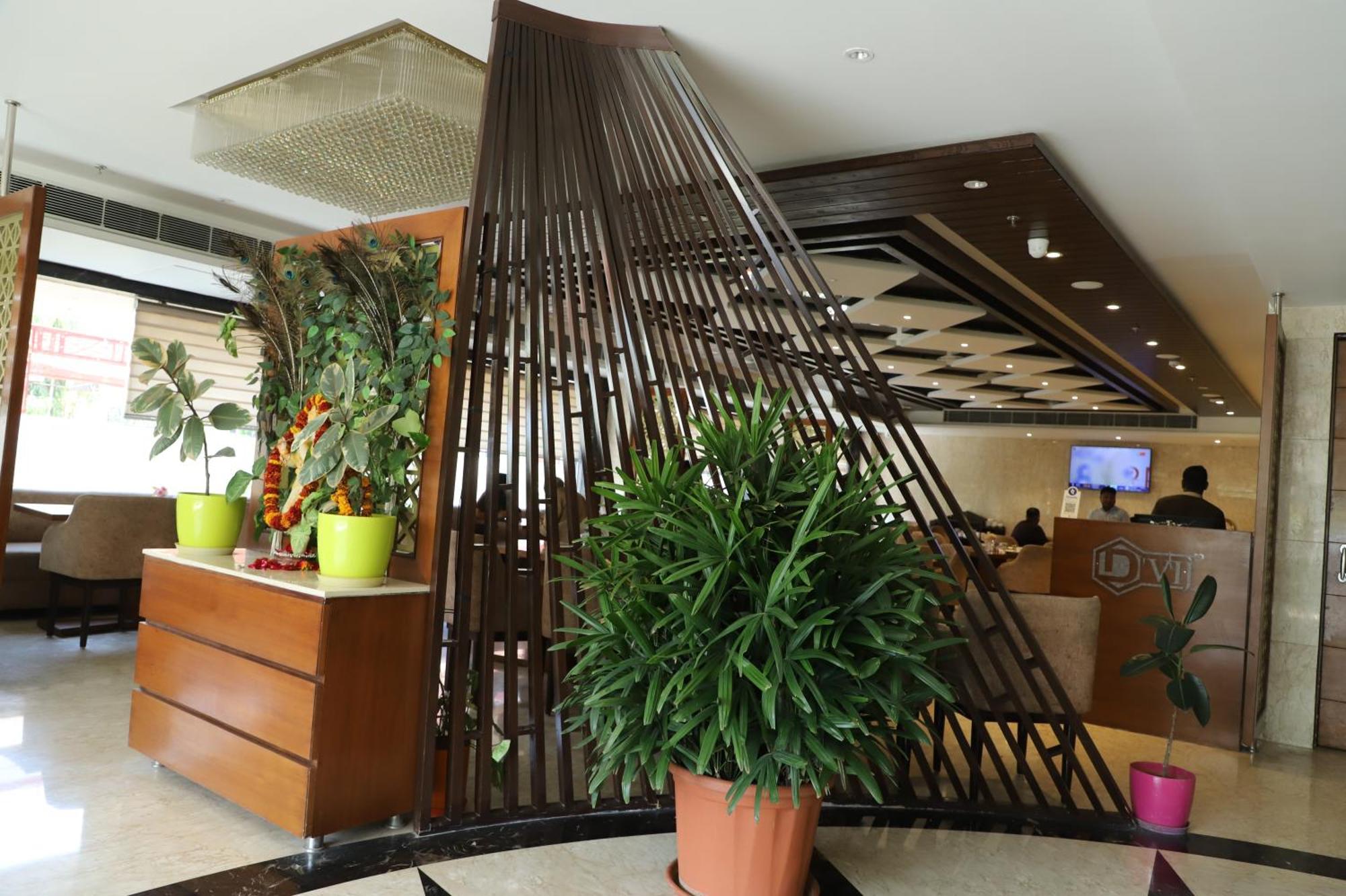 Hotel DVIJ INN Jaipur Buitenkant foto